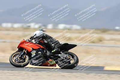media/Apr-18-2025-CVMA Friday Practice (Fri) [[88baa45499]]/Racer 2/Session 5 (Turn 14 Tip In)/